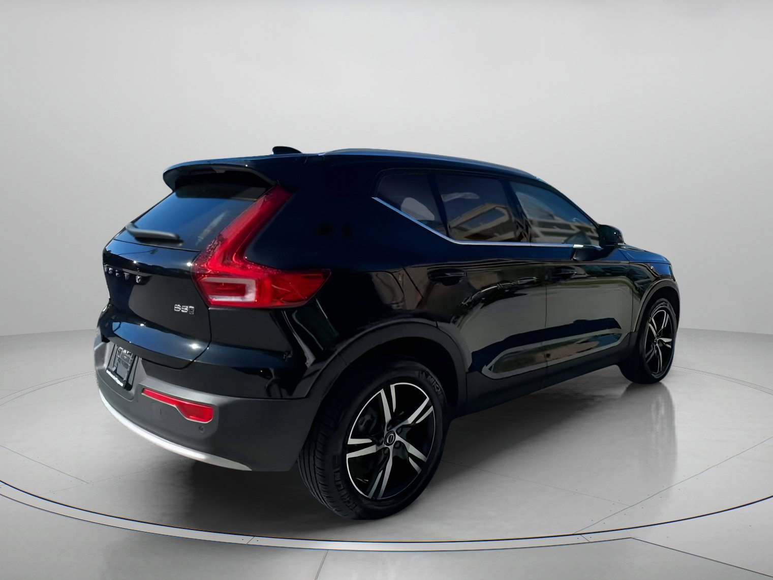 Used 2025 Volvo XC40 B5 Core image 20