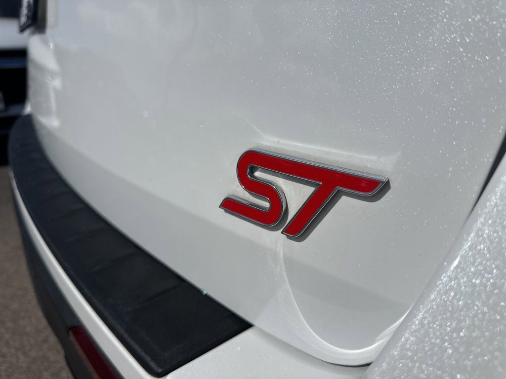 Certified 2024 Ford Explorer ST w/ Equipment Group 401A image 9