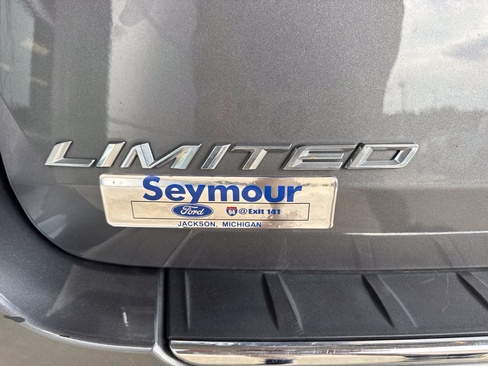 Certified 2024 Ford Explorer Limited w/ Limited Technology Package AWD/4WD image 15