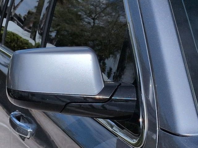 Used 2019 GMC Yukon Denali w/ Denali Ultimate Package image 12