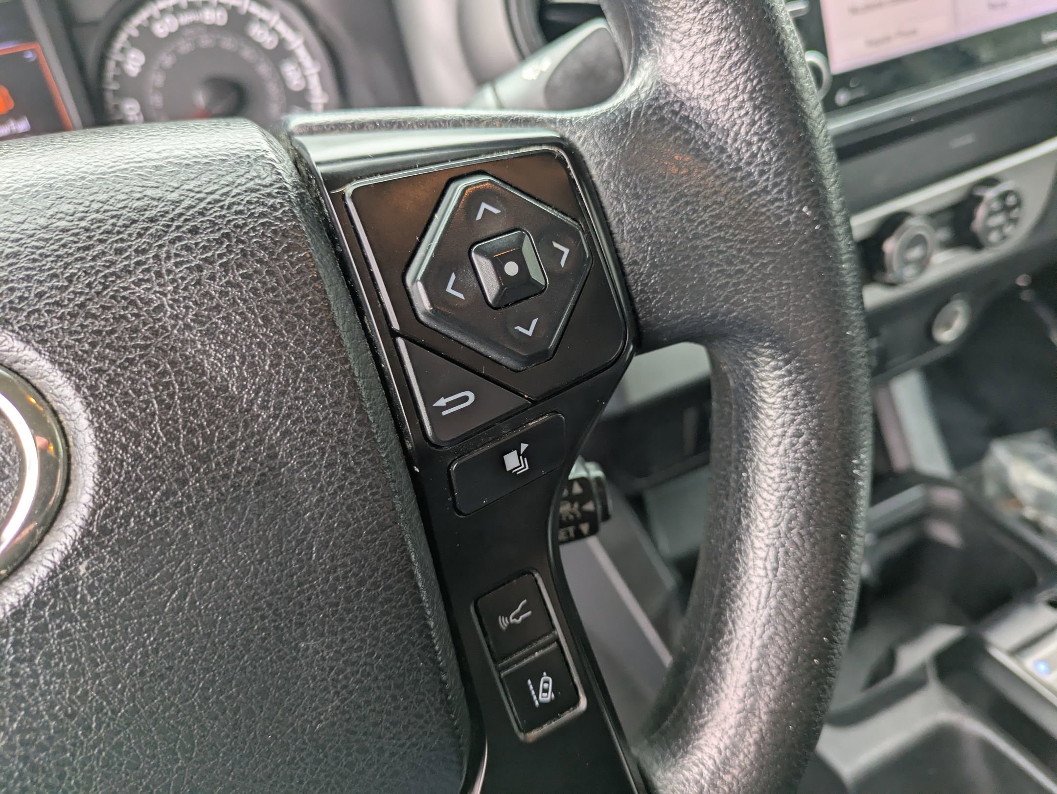 Used 2021 Toyota Tacoma SR image 16