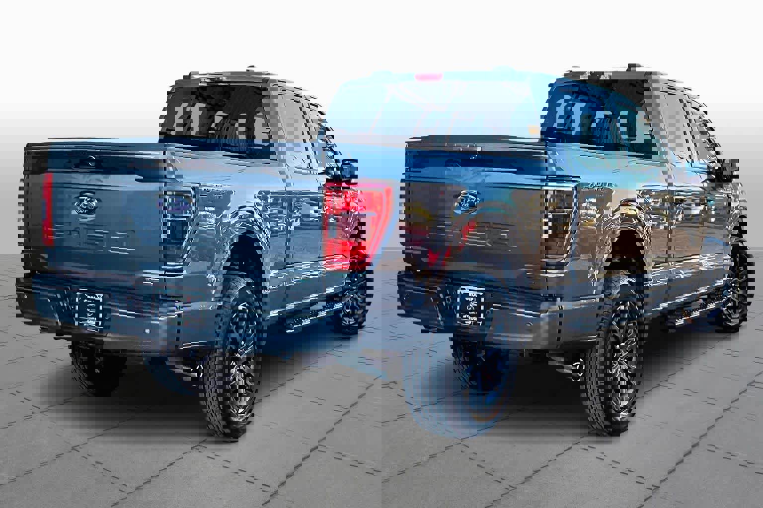 Certified 2022 Ford F150 XLT w/ Equipment Group 302A High image 12