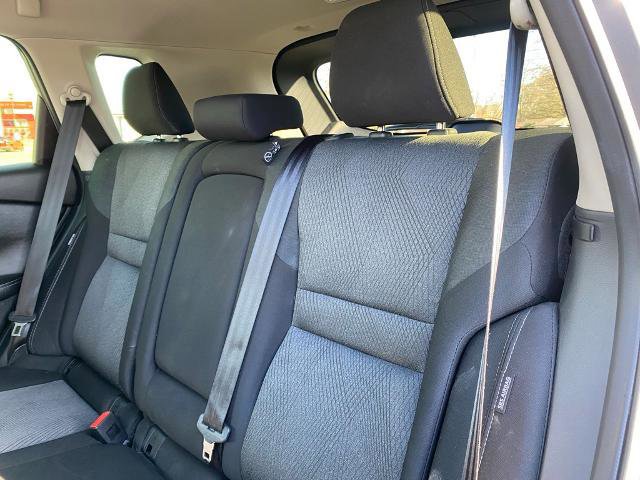 Used 2024 Nissan Rogue SV image 27