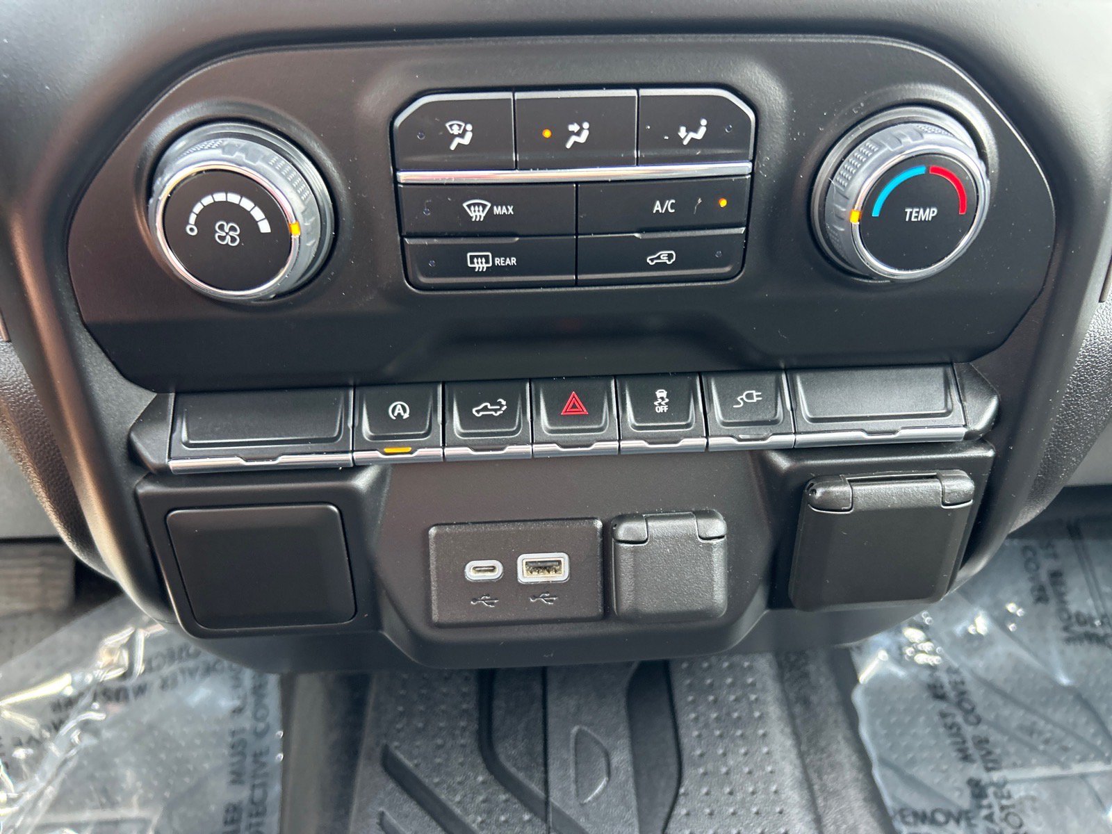 Used 2021 Chevrolet Silverado 1500 Custom AWD/4WD image 26