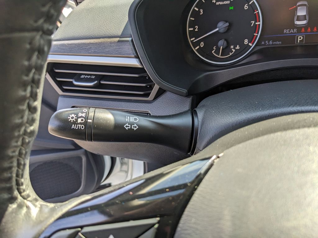 Used 2023 Nissan Altima 2.5 SL image 32