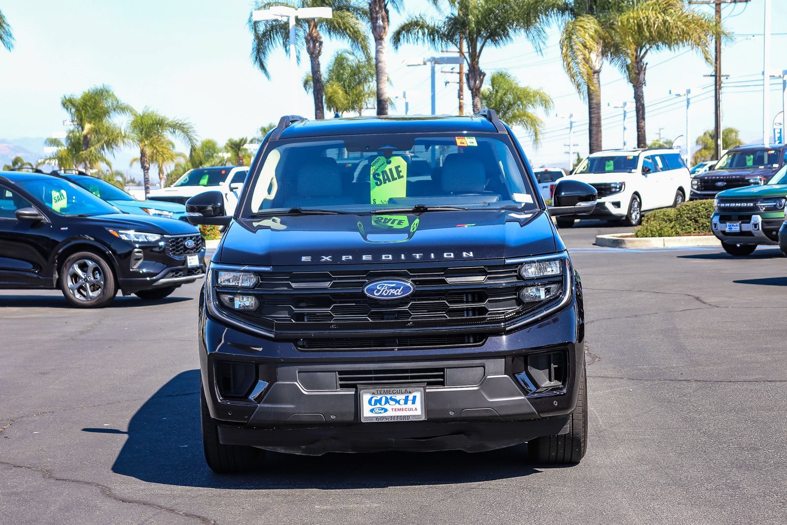 Certified 2025 Ford Expedition Active RWD image 2