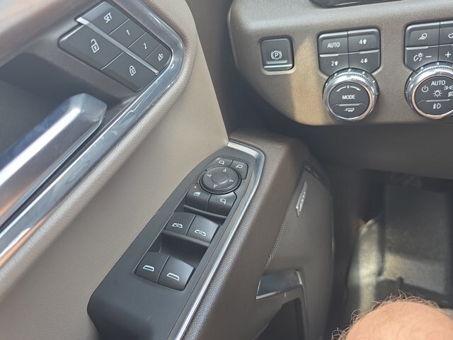 Used 2023 GMC Sierra 1500 SLT w/ SLT Convenience Package AWD/4WD image 19