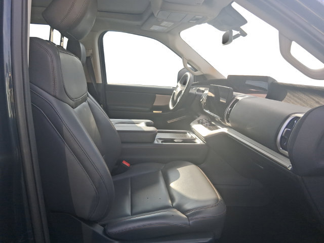 Certified 2025 Ford Expedition Active AWD/4WD image 10