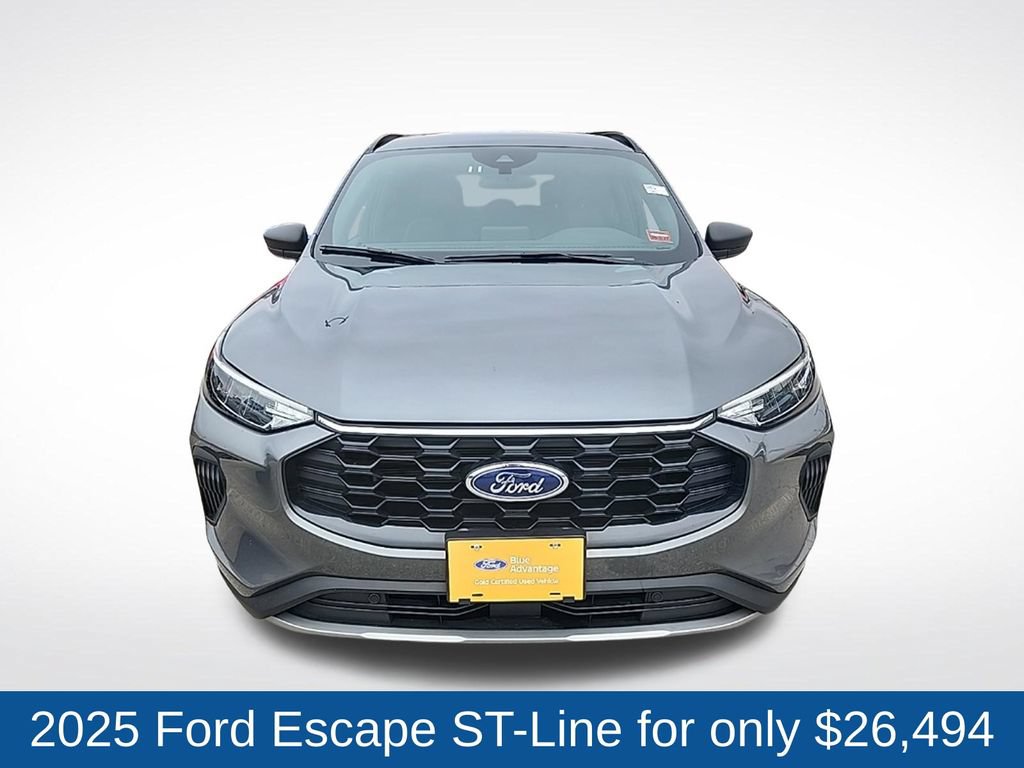 Certified 2025 Ford Escape ST-Line AWD/4WD image 2