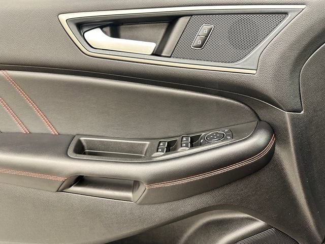 Certified 2024 Ford Edge ST-Line image 34