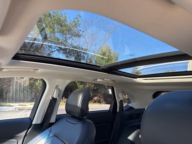 Certified 2019 Ford Edge SEL w/ Equipment Group 201A image 20