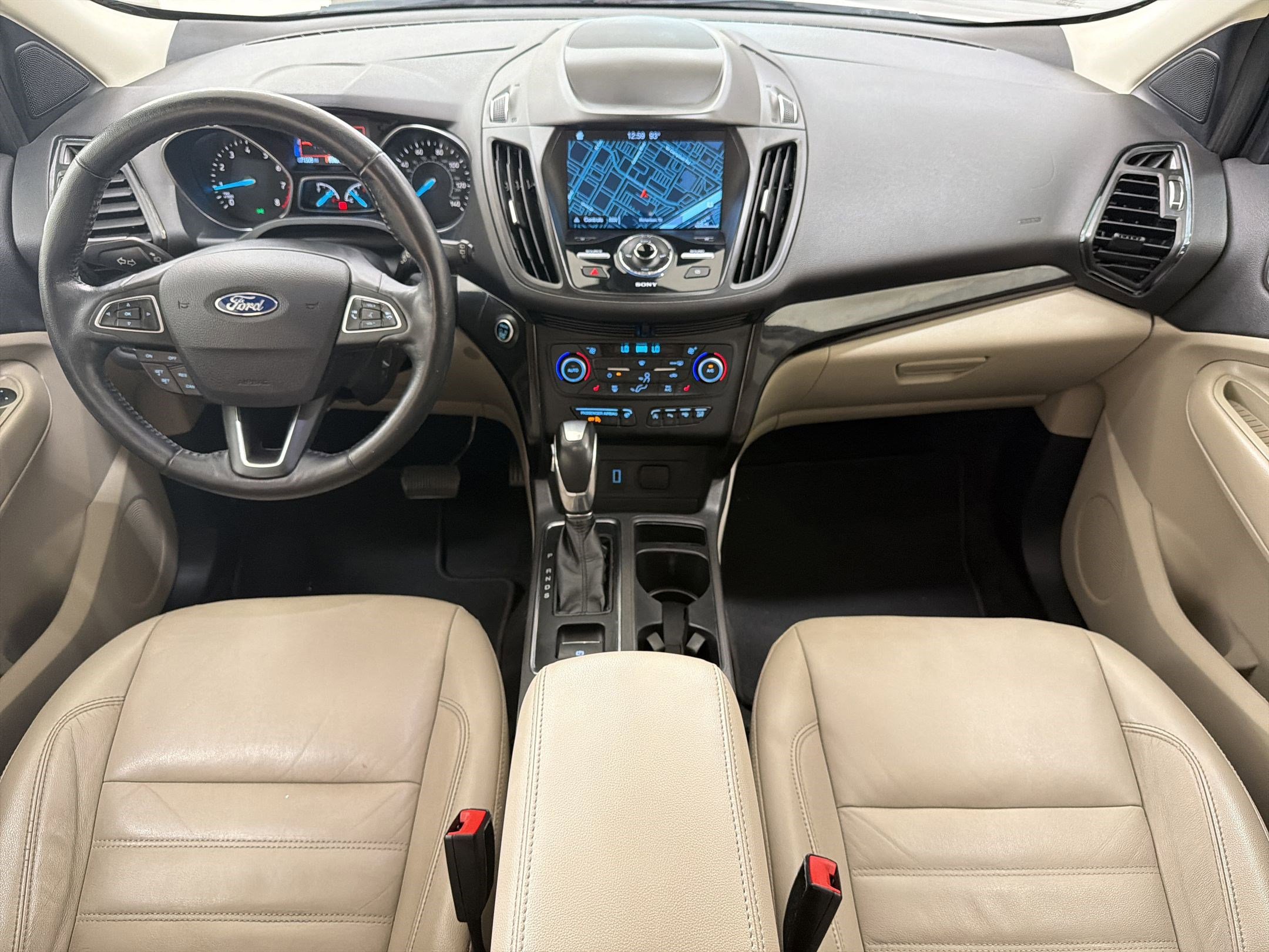 Certified 2019 Ford Escape Titanium FWD image 15