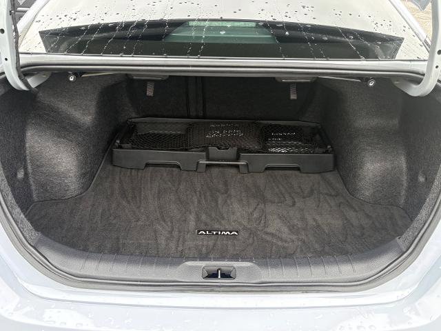 Used 2024 Nissan Altima 2.5 SR w/ SR Premium Package FWD image 39