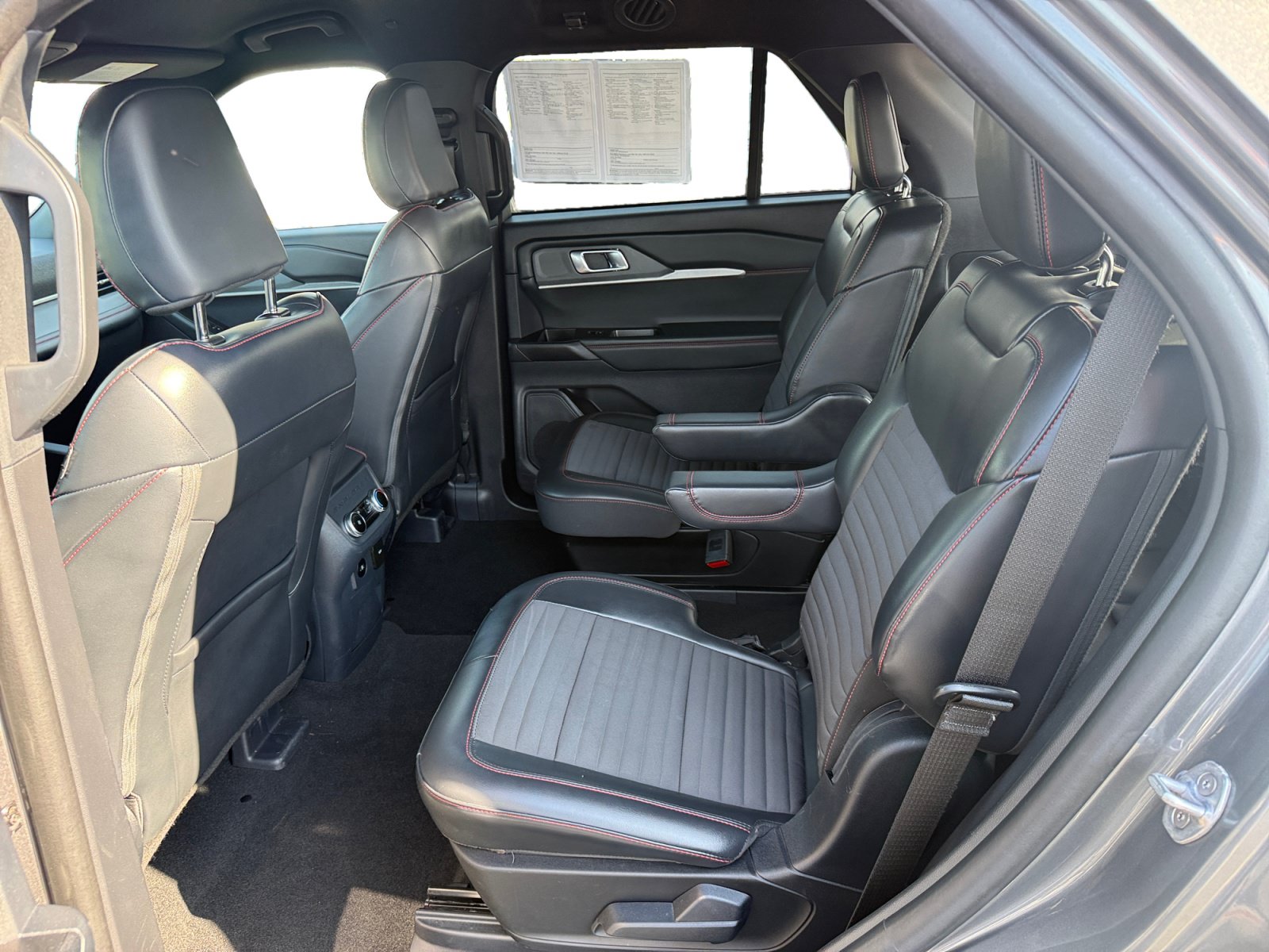 Certified 2025 Ford Explorer ST-Line AWD/4WD image 16