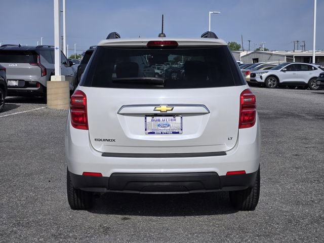 Used 2017 Chevrolet Equinox LT w/ Convenience Package image 4