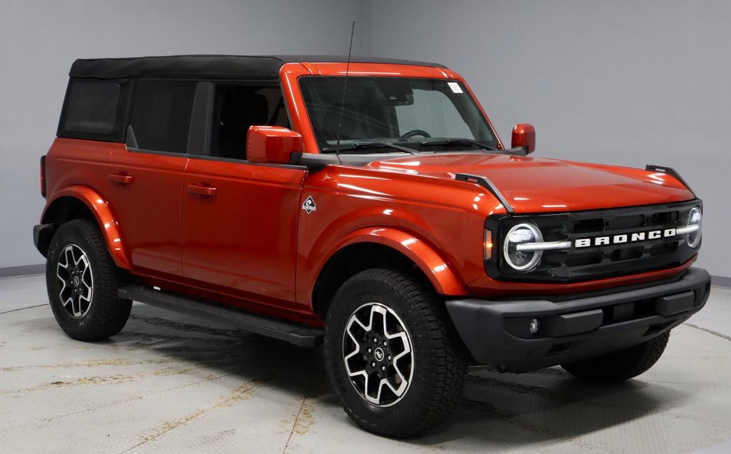 Certified 2023 Ford Bronco Outer Banks