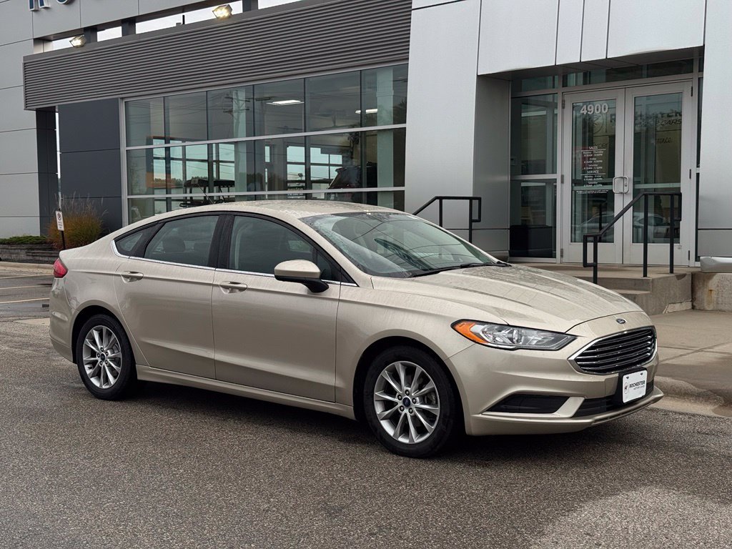 Certified 2017 Ford Fusion SE w/ Fusion SE Technology Package FWD image 42