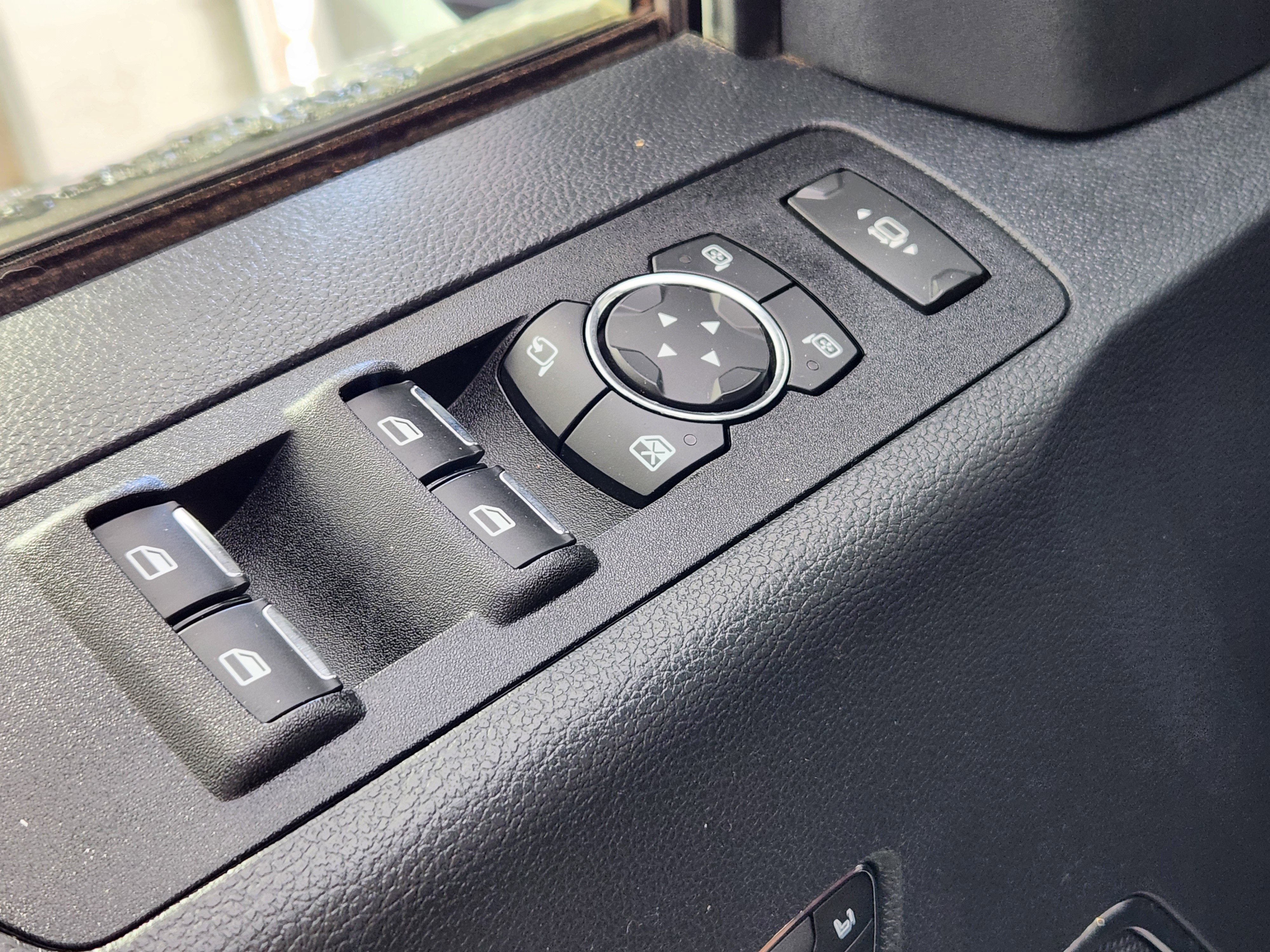 Certified 2022 Ford F350 Platinum image 17