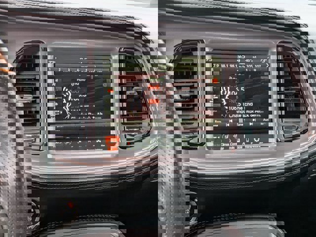 Used 2023 Dodge Challenger GT w/ Plus Package image 21