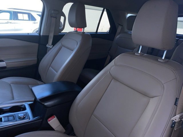 Certified 2022 Ford Explorer XLT w/ Equipment Group 202A image 21