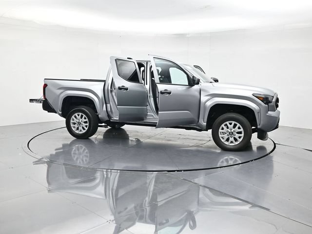 Used 2024 Toyota Tacoma SR w/ SR Upgrade Package AWD/4WD image 47