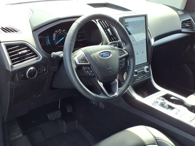 Certified 2024 Ford Edge SEL w/ Convenience Package AWD/4WD image 18