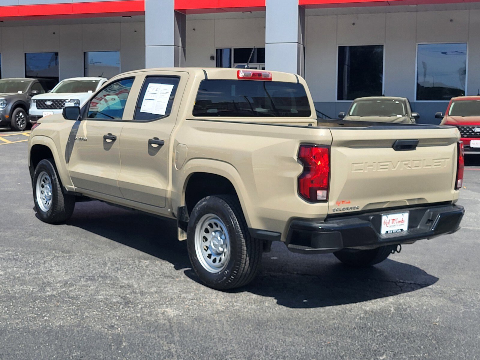 Used 2024 Chevrolet Colorado W/T image 5
