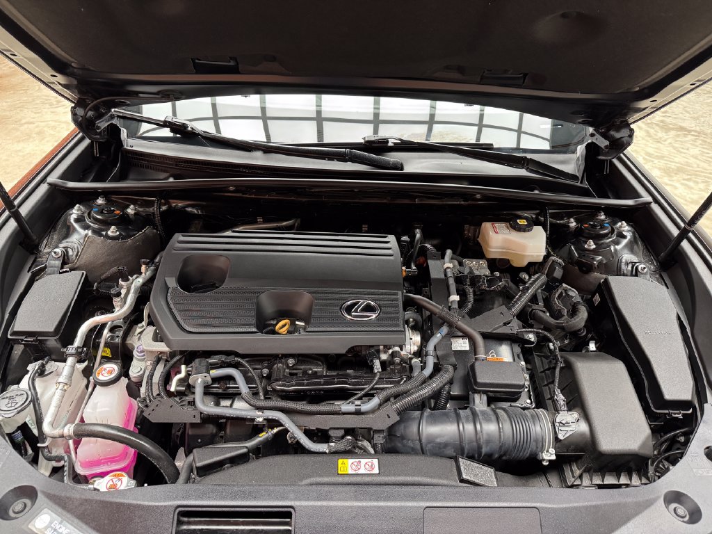 Used 2023 Lexus ES 300h w/ Premium Package FWD image 26