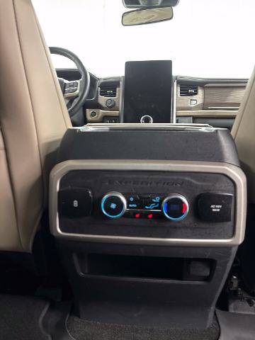 Certified 2023 Ford Expedition Limited AWD/4WD image 18