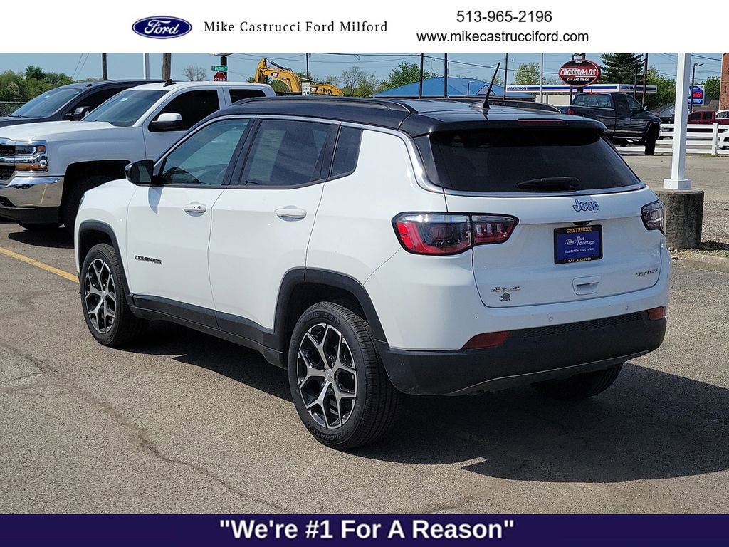 Used 2024 Jeep Compass Limited AWD/4WD image 3