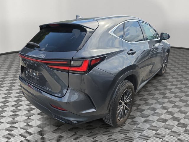 Used 2024 Lexus NX 250 FWD w/ Towing Package (2000 Lbs) image 4