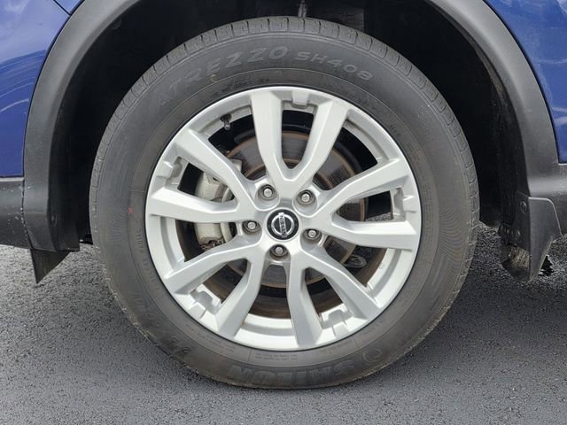 Used 2022 Nissan Rogue Sport SV FWD image 14