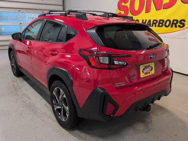 Used 2024 Subaru Crosstrek 2.0i Premium AWD/4WD image 3