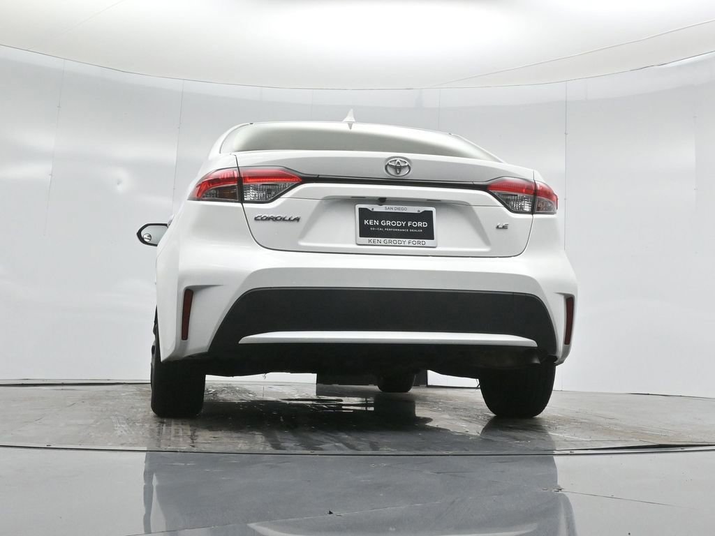 Used 2020 Toyota Corolla LE image 16
