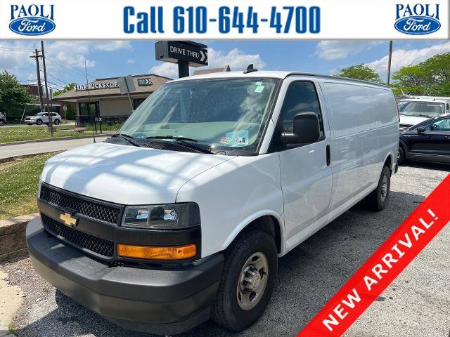 Used 2020 Chevrolet Express 3500 Extended RWD image 1