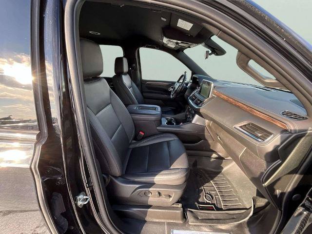 Used 2022 Chevrolet Suburban Z71 w/ Z71 Off-Road Package AWD/4WD image 20