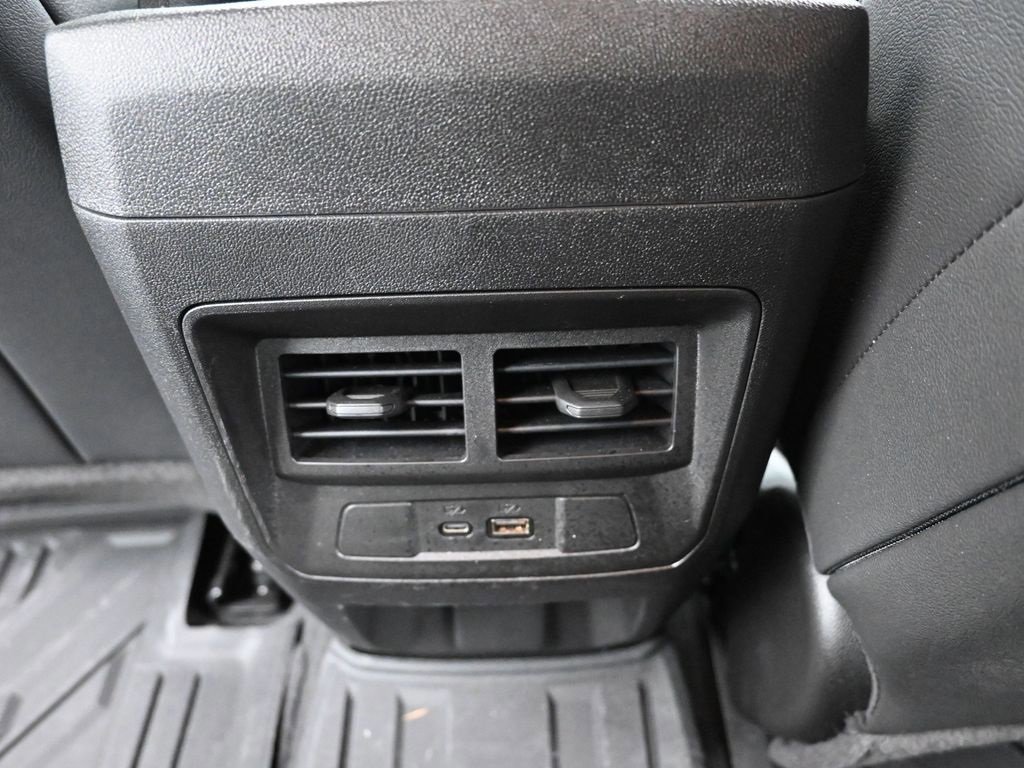 Used 2024 Chevrolet Colorado LT w/ LT Convenience Package III image 21