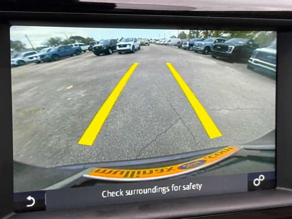 Used 2017 Jaguar F-PACE Premium image 20