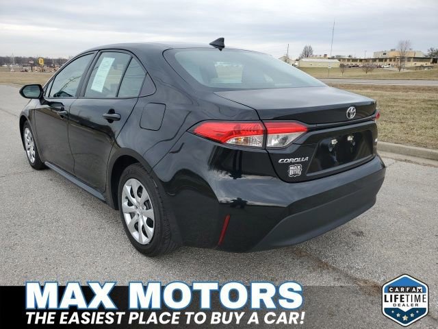 Used 2023 Toyota Corolla LE image 3
