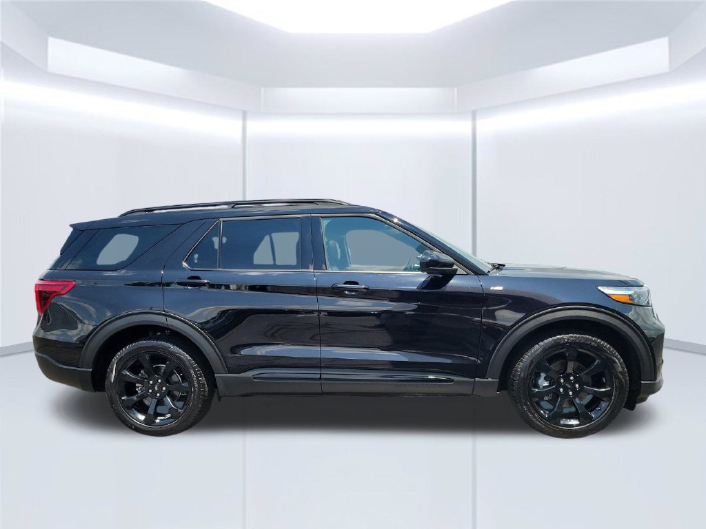 Certified 2024 Ford Explorer ST-Line w/ Class IV Trailer Tow Package AWD/4WD image 4