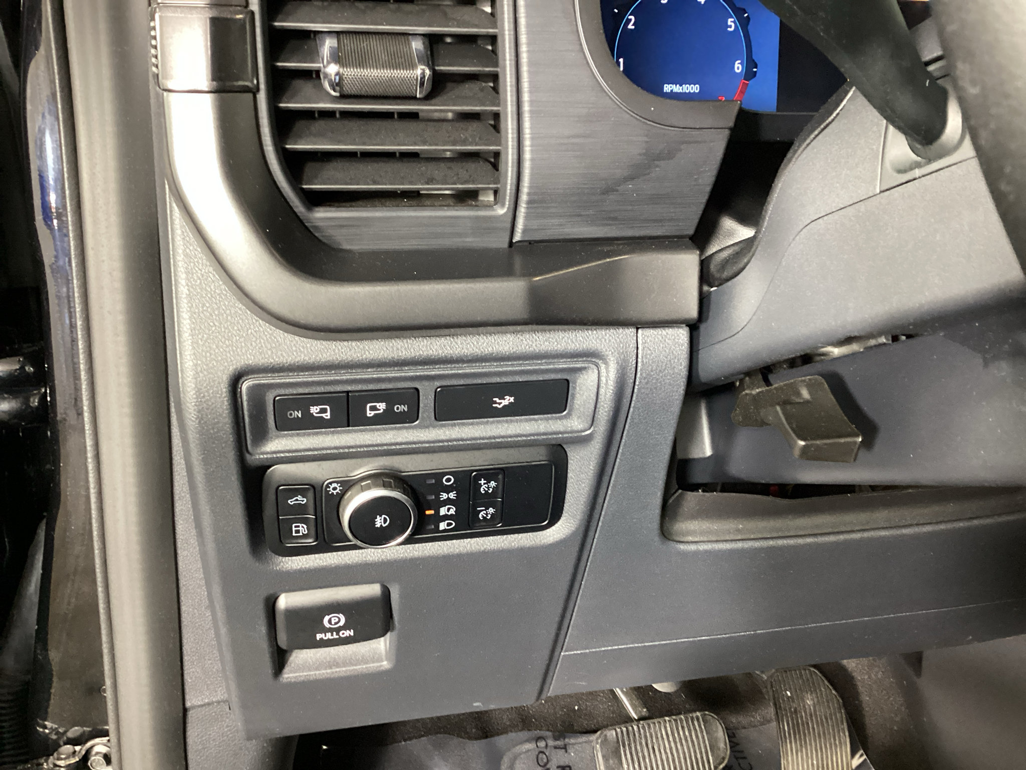 Certified 2024 Ford F150 XLT w/ Equipment Group 302A MID AWD/4WD image 23