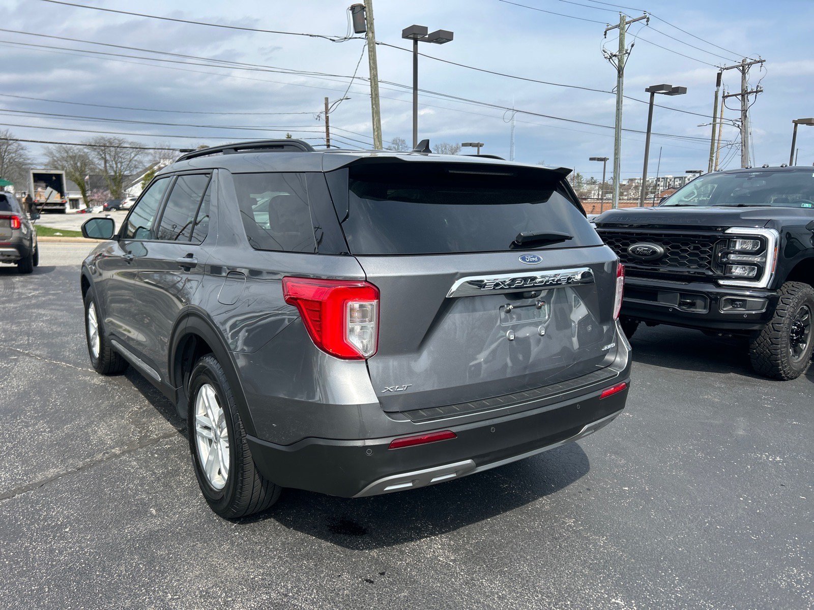Certified 2021 Ford Explorer XLT w/ Equipment Group 202A AWD/4WD image 14