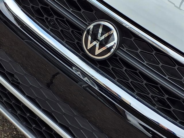 Used 2022 Volkswagen Taos SE image 24