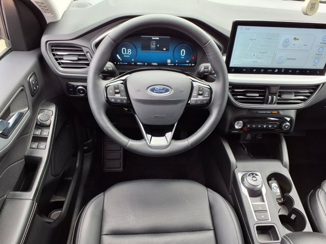 Certified 2024 Ford Escape Platinum AWD/4WD image 6