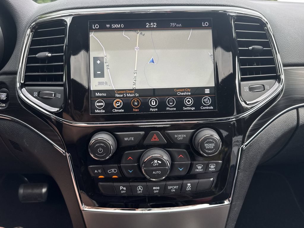 Used 2021 Jeep Grand Cherokee Limited w/ Premium Lighting Group AWD/4WD image 18