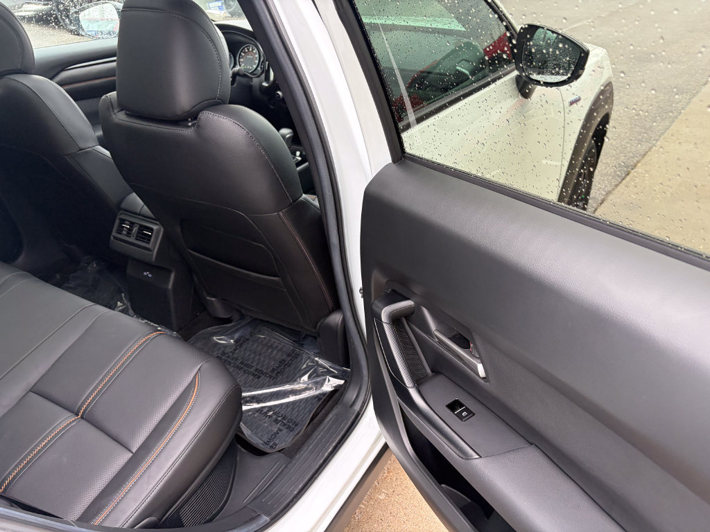Used 2025 MAZDA CX-50 AWD 2.5 Hybrid w/ Weather Package image 17