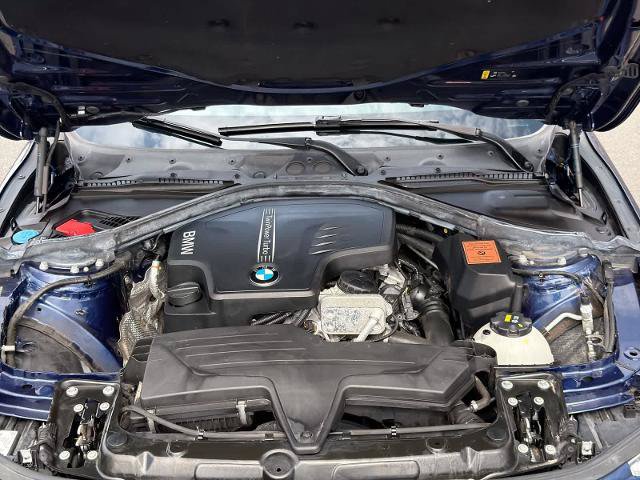 Used 2018 BMW 320i xDrive Sedan w/ Convenience Package AWD/4WD image 15