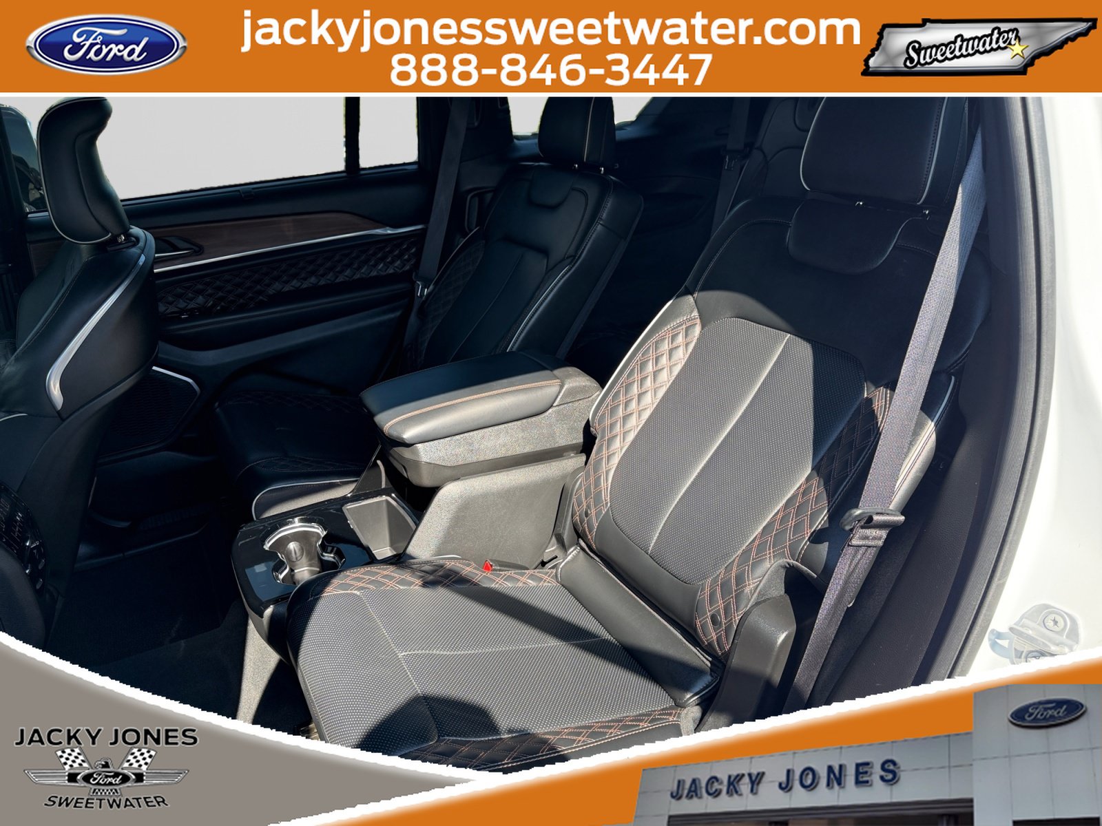 Used 2023 Jeep Grand Cherokee L Summit w/ Advanced Protech Group IV AWD/4WD image 13