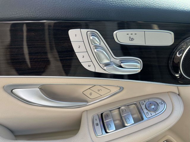 Used 2022 Mercedes-Benz GLC 300 image 18