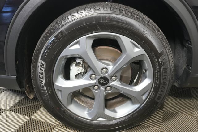 Certified 2025 Ford Escape ST-Line image 9